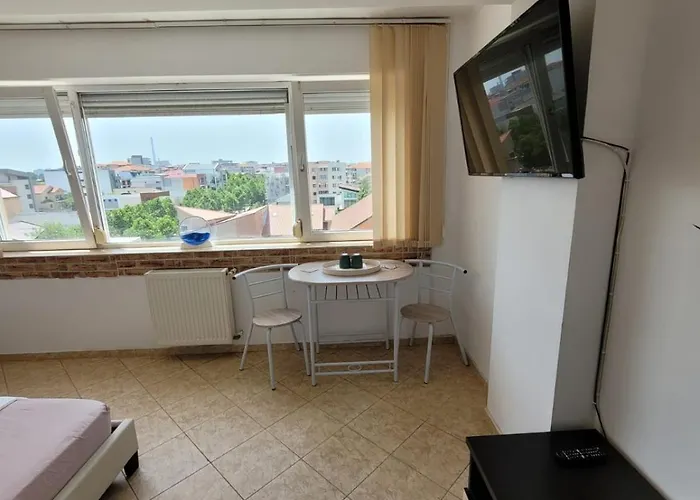 Cuibusor De Vara Apartment *